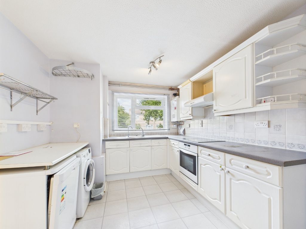 Property photo 2 of 11 4346972