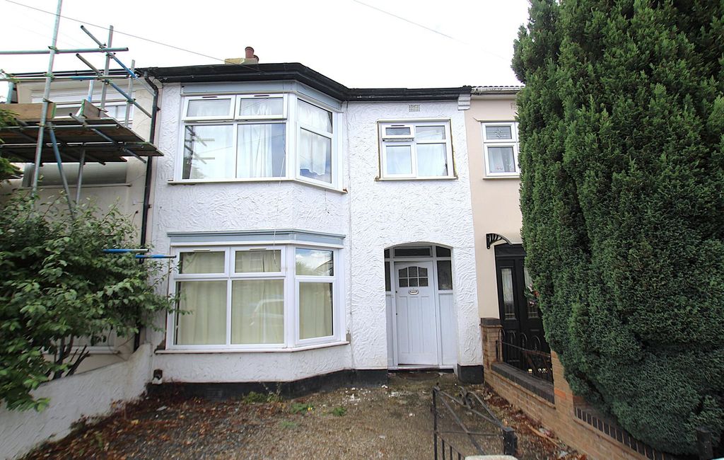 Property photo 1 of 10 Front (Exterior)