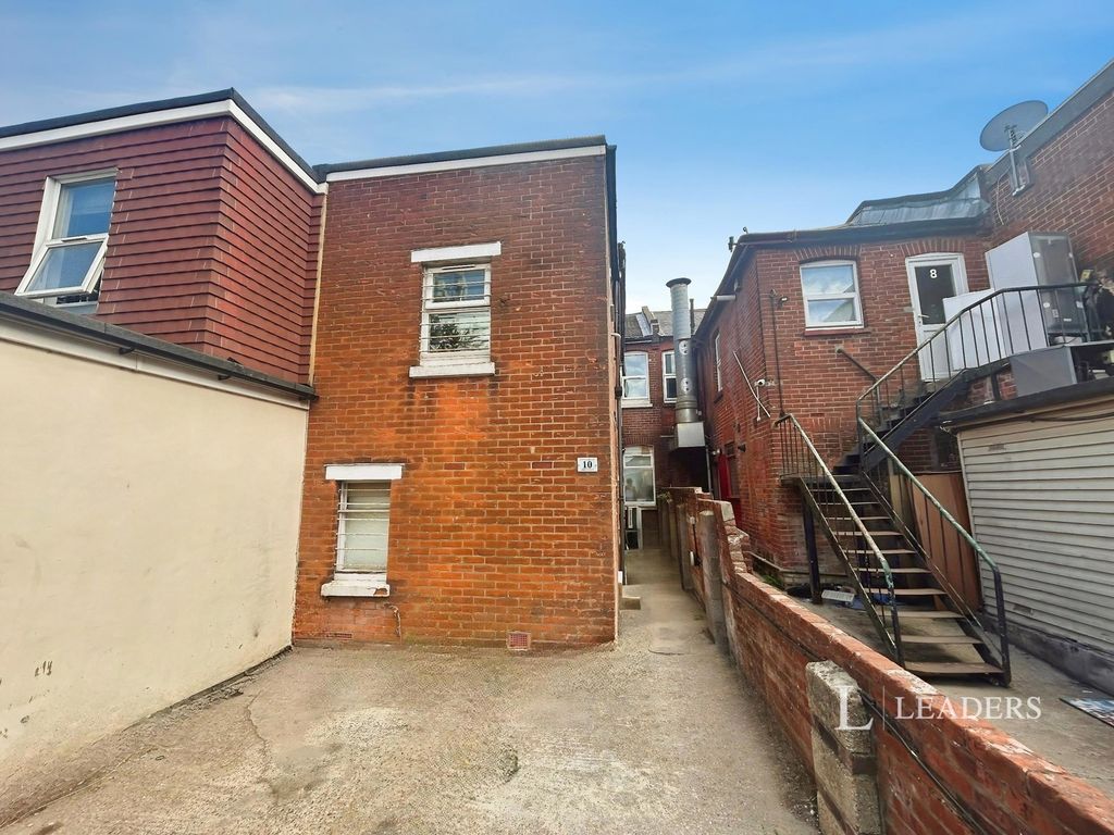 Property photo 1 of 10 Pbox-Img.Jpg