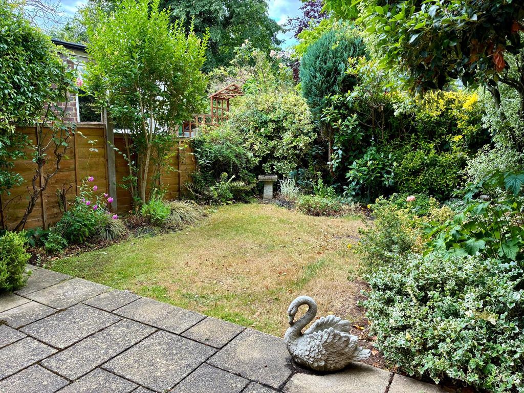 Property photo 3 of 11