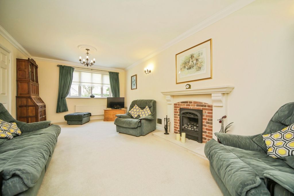 Property photo 2 of 20 Pbox-Img.Jpg