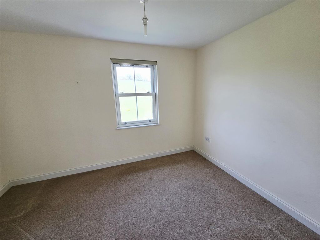 Additional image 8 of 1 bed flat for saleDuchy View, Launceston PL15