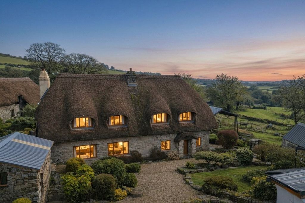 Property photo 2 of 21 Picture No. 32