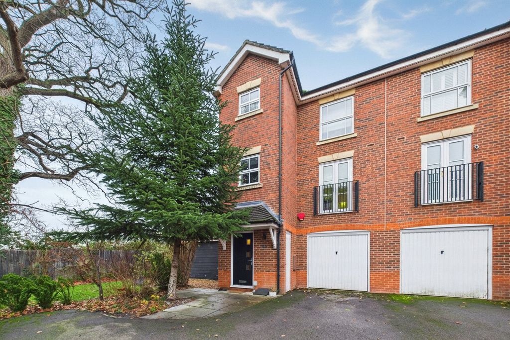 Property photo 1 of 17 Picture No. 13