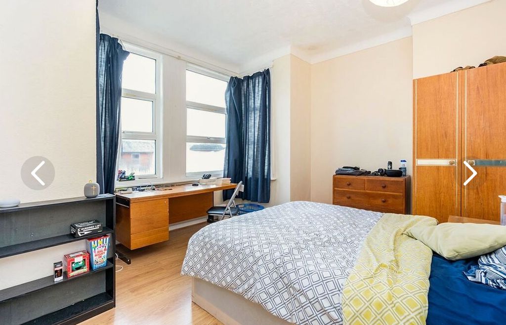 Property photo 3 of 7