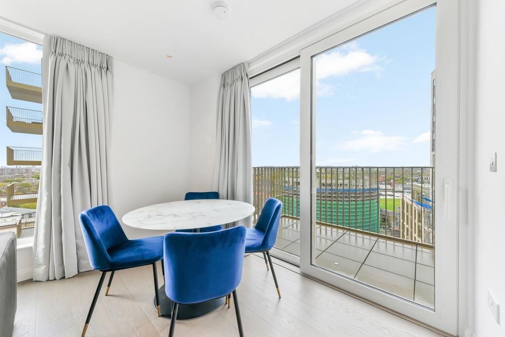 Property photo 3 of 9