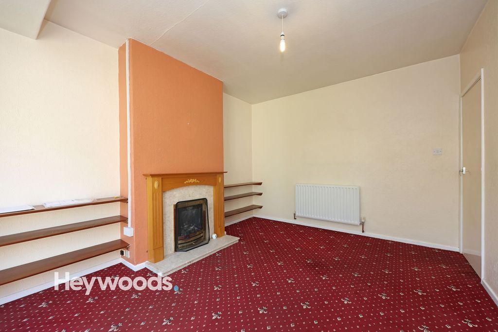 Property photo 3 of 43