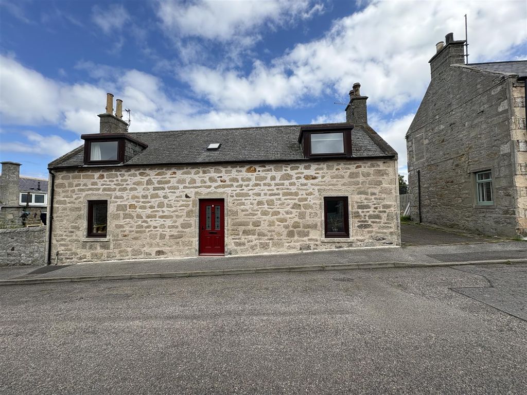 Property photo 1 of 26 7 Kinneddar Street Lossiemouth