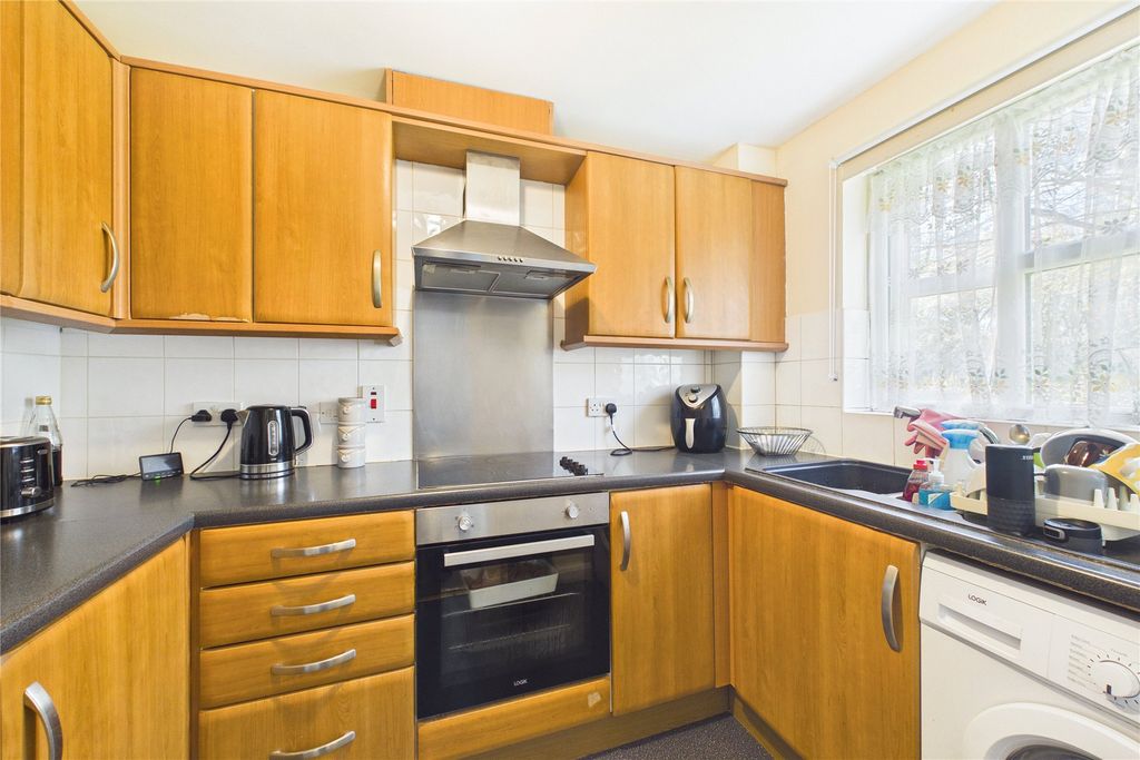 Property photo 2 of 6 Picture No. 06