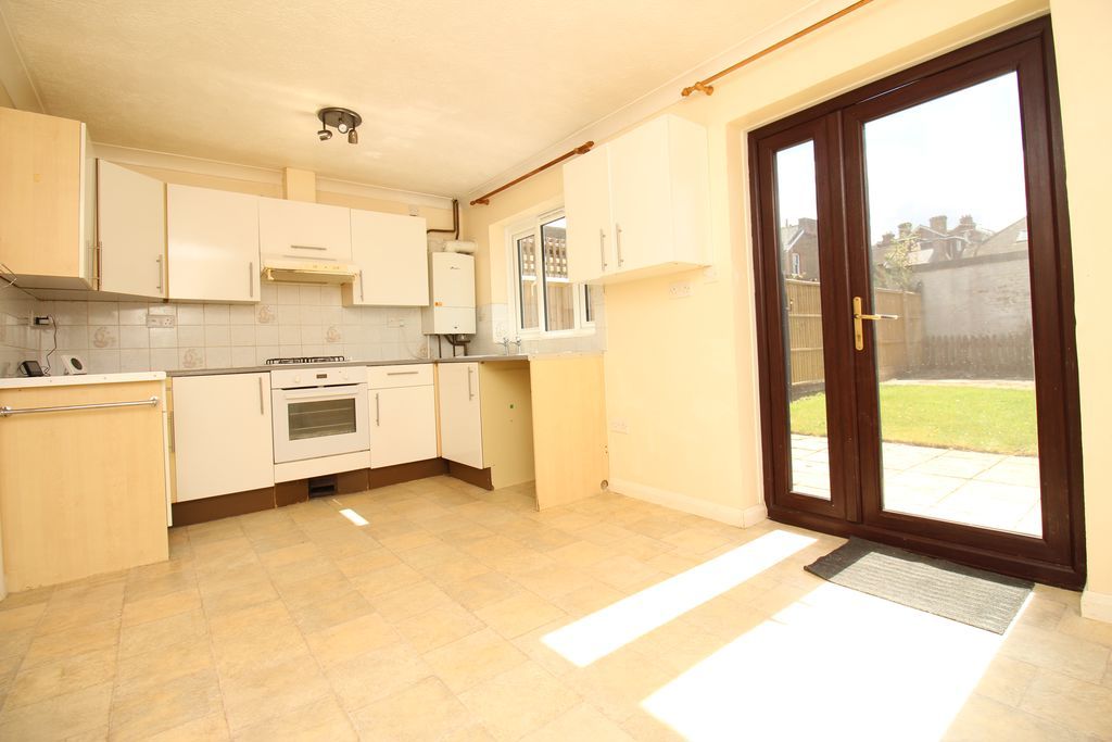 Property photo 2 of 10 Photo 6