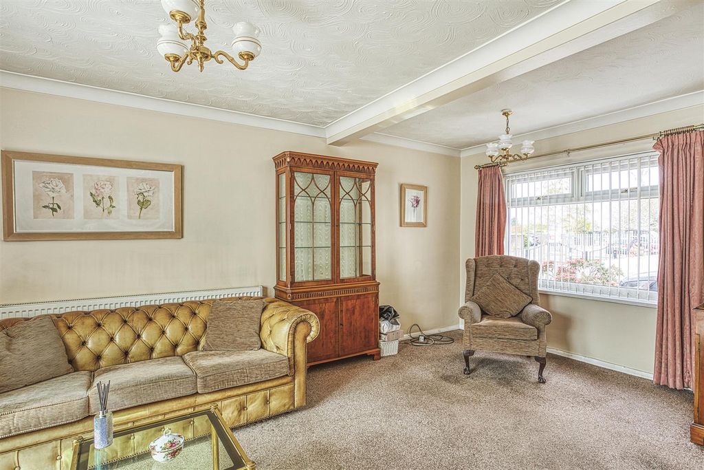 Property photo 3 of 15 316A6891_Hdr.Jpg