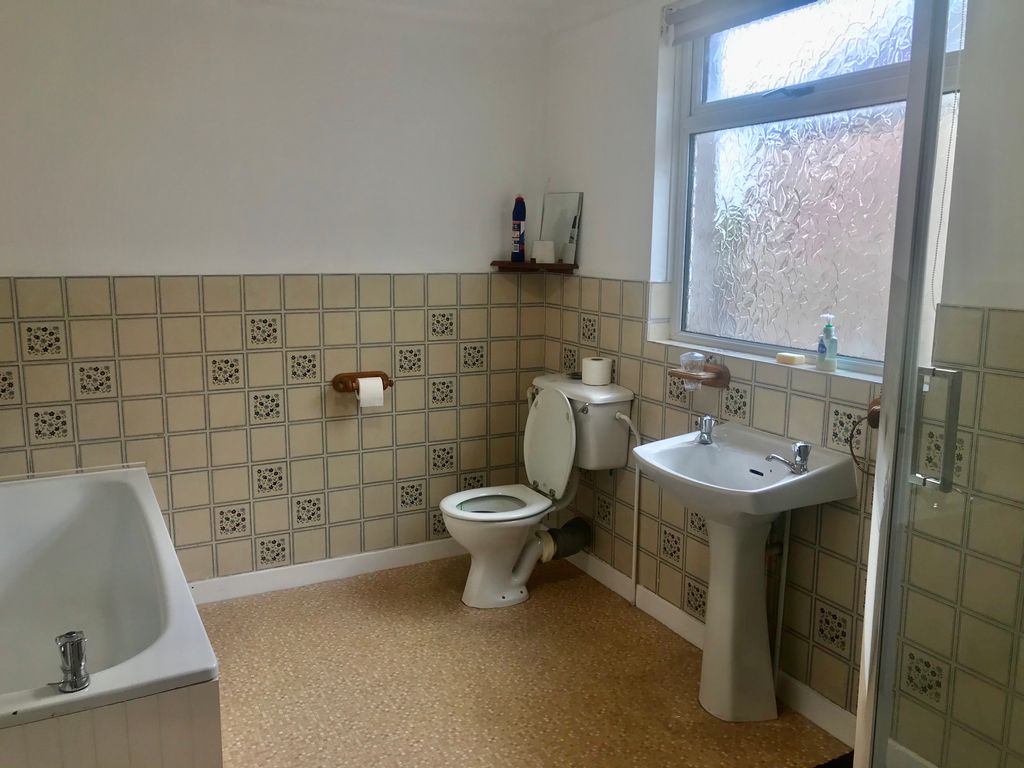 Property photo 3 of 4