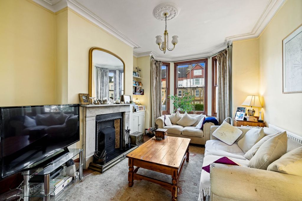 Property photo 2 of 14