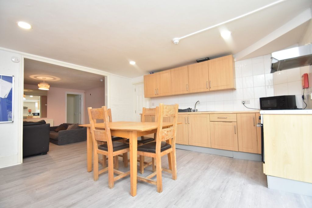 Property photo 3 of 11 Picture No. 11