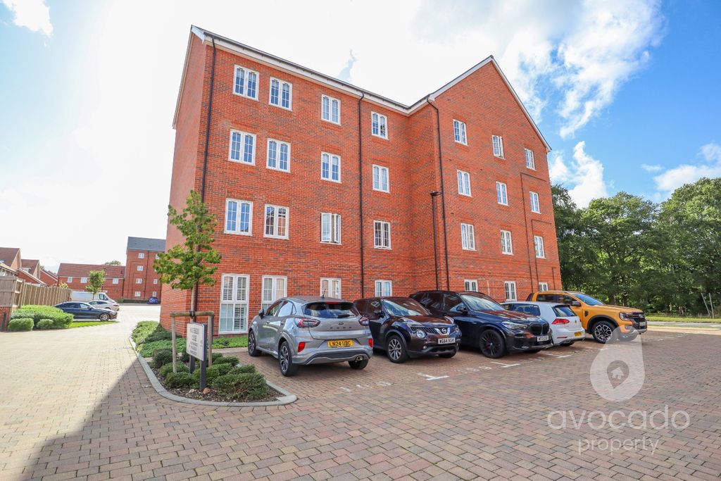 Property photo 1 of 8 4539591