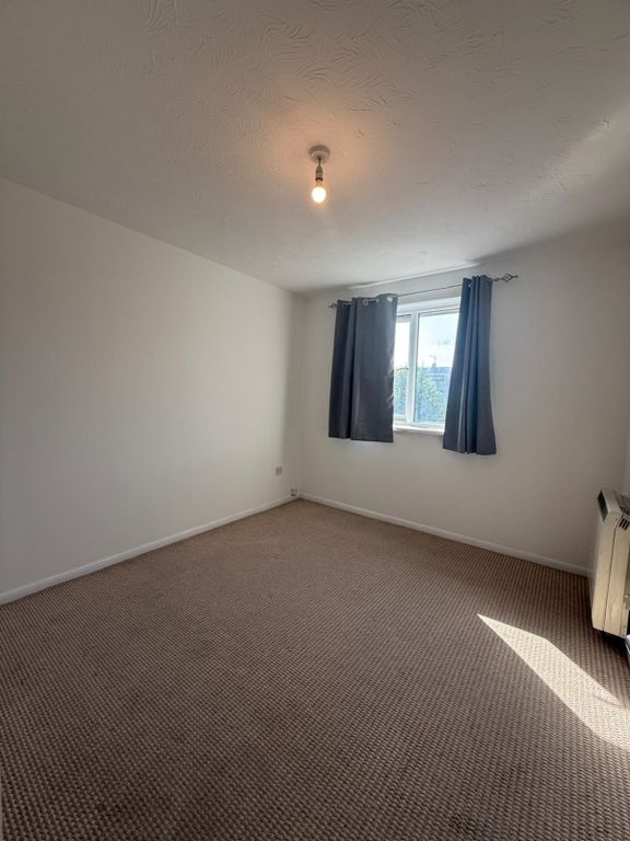 Property photo 3 of 8 754Fc35E-A120-49E7-994B-17B530691Fbf
