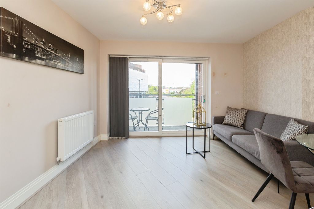 Property photo 2 of 17