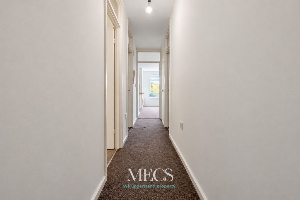 Property photo 2 of 9 6119482