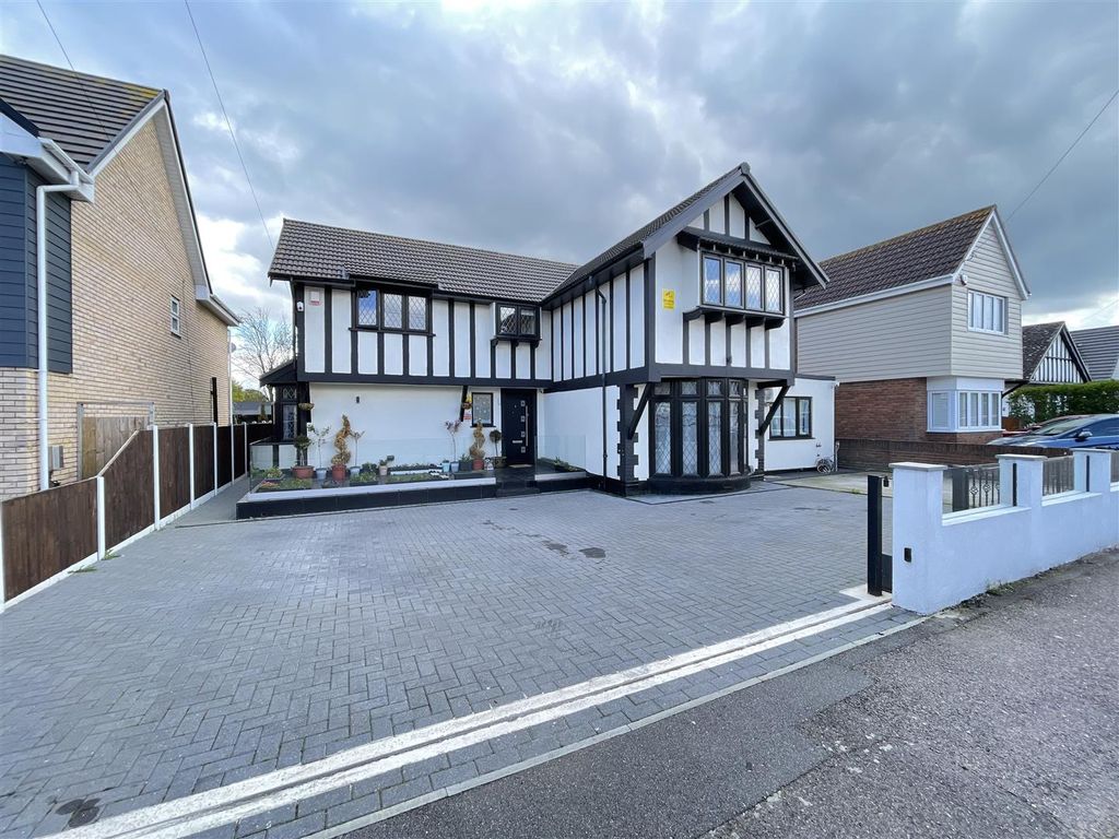 Property photo 1 of 59