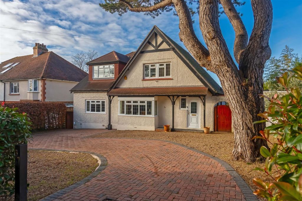 Property photo 1 of 26 Salvington Hill_1.Jpg