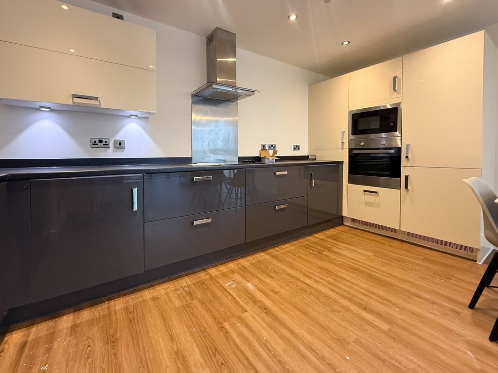 Property photo 2 of 8 Photo 5