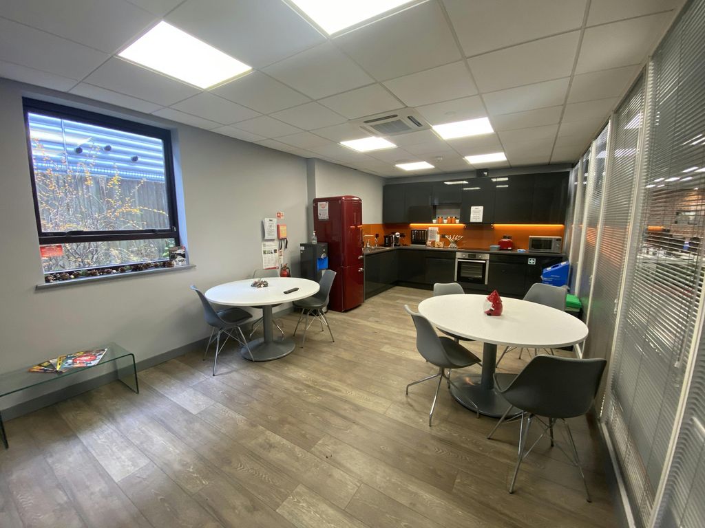 Property photo 3 of 9 Web Img_9140.Jpg