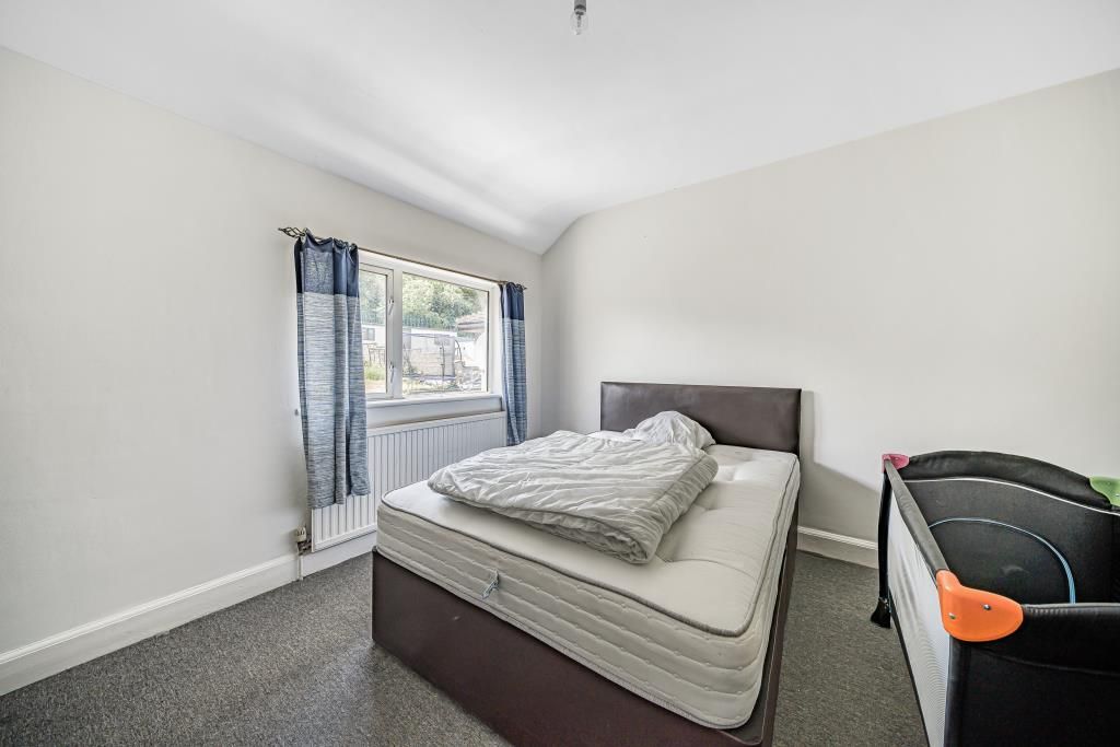 Property photo 3 of 10 Bedroom