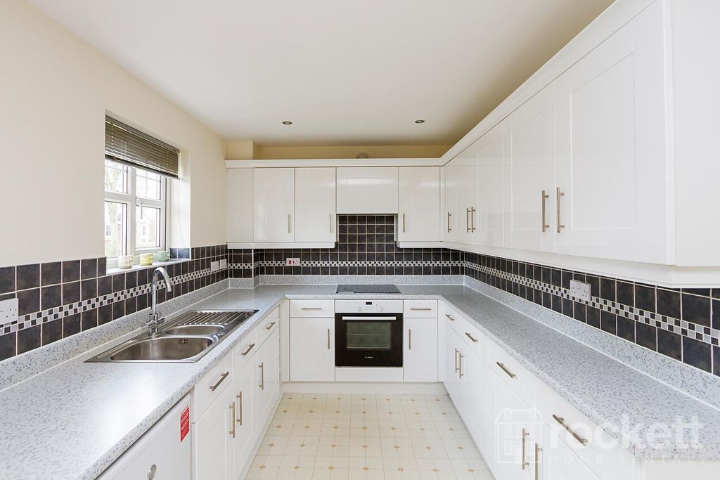 Property photo 3 of 16 1_Stgeorgescourt_Gwi