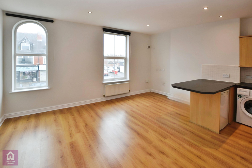 Property photo 2 of 11 Picture No. 32