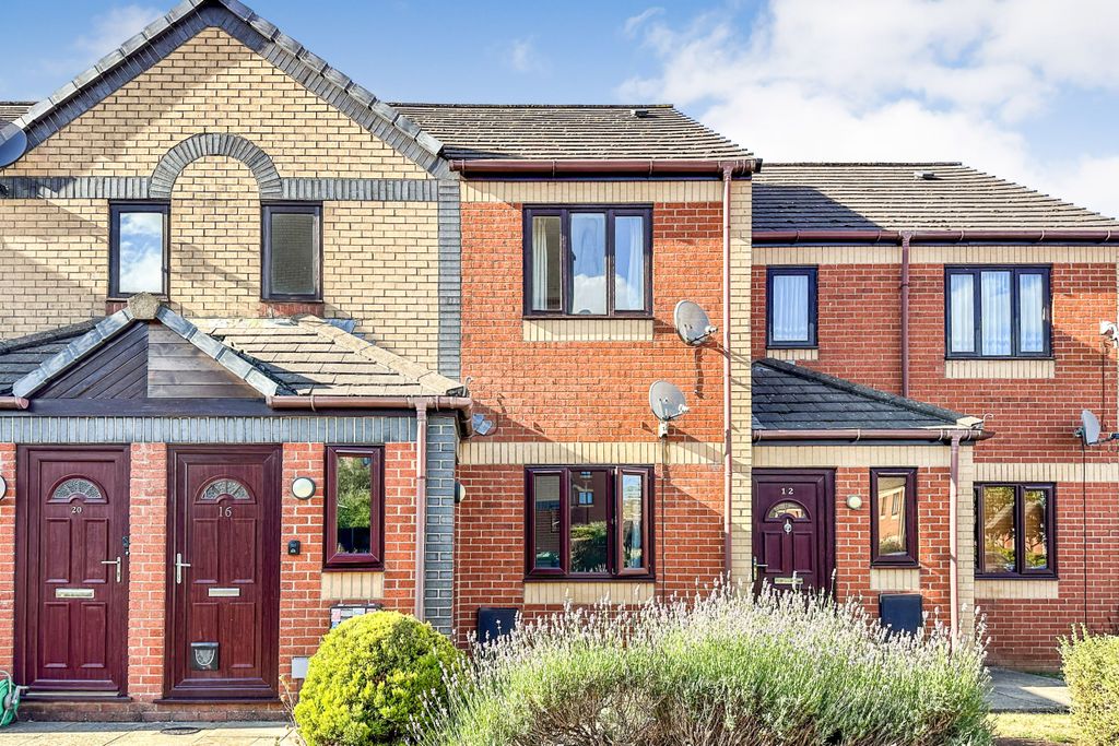 Property photo 1 of 10 16 Loughman Close, Kingswood, Bristol, Bs15 4Bz