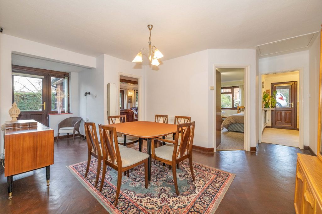 Property photo 3 of 16 Picture 3