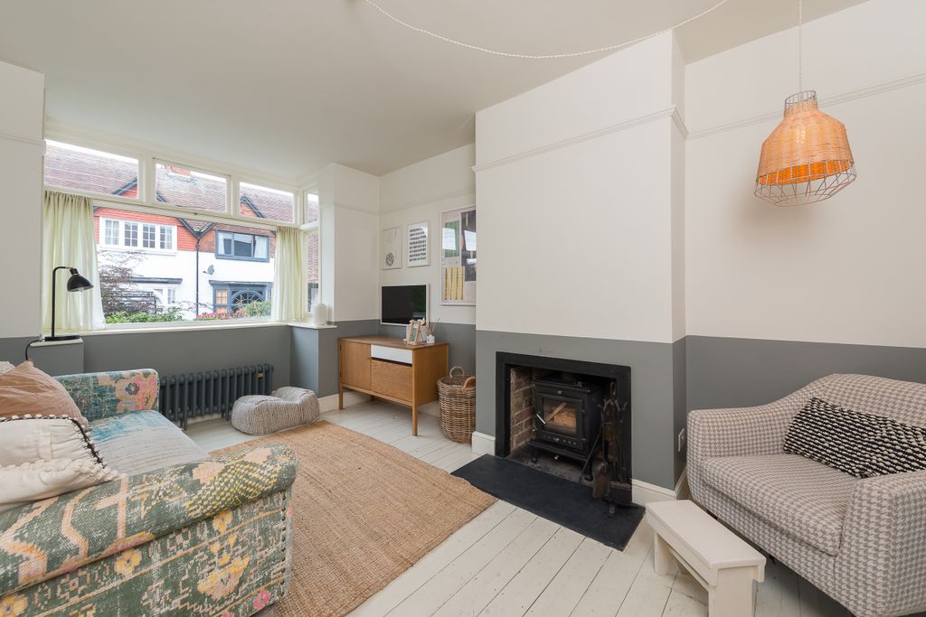 Property photo 3 of 16 Sitting Room