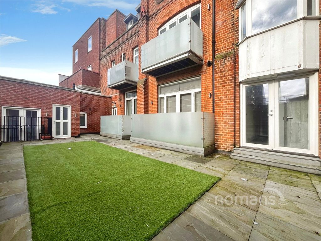 Property photo 1 of 11 Picture No. 23