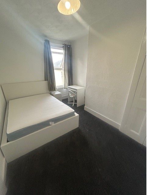 Property photo 2 of 3