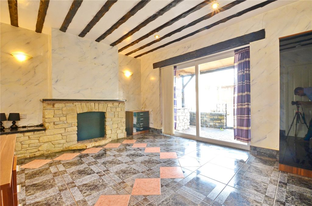 Property photo 3 of 12 Picture No. 05