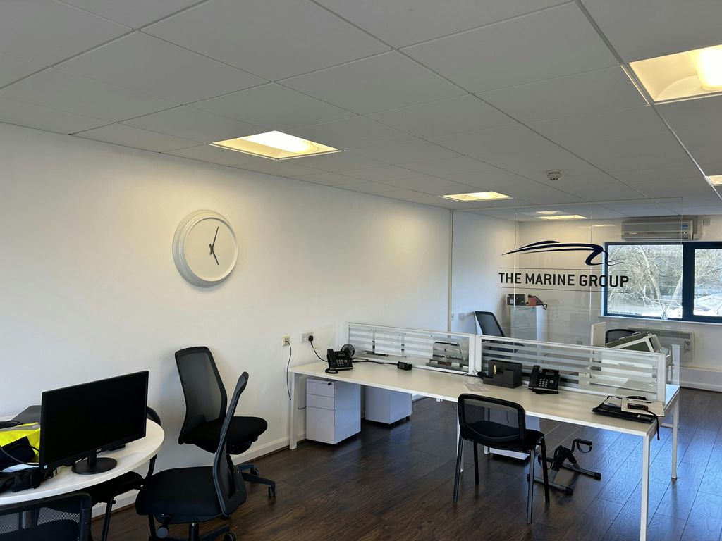 Property photo 3 of 6 Oceanus Suite