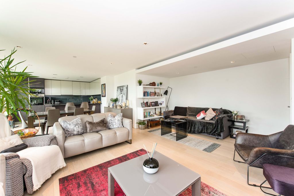 Property photo 2 of 23 Photography