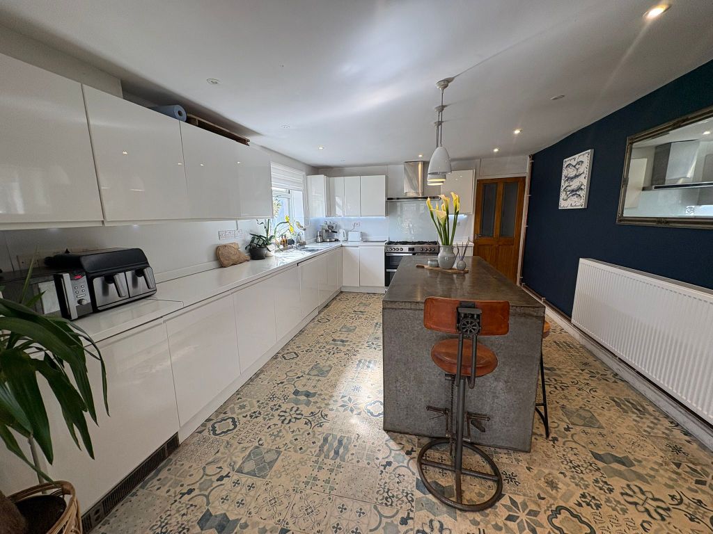 Additional image 8 of 4 bed town house for saleHigh Street, Borth SY24