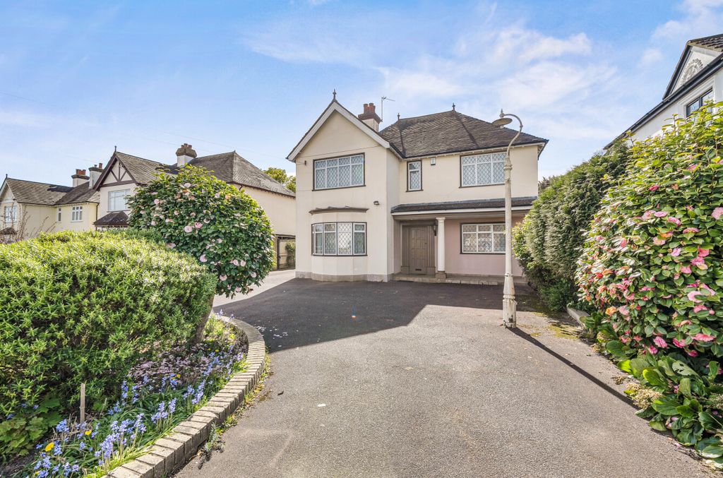 Property photo 1 of 14 Front2