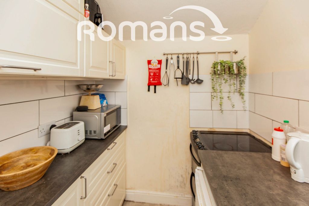 Property photo 2 of 21 2