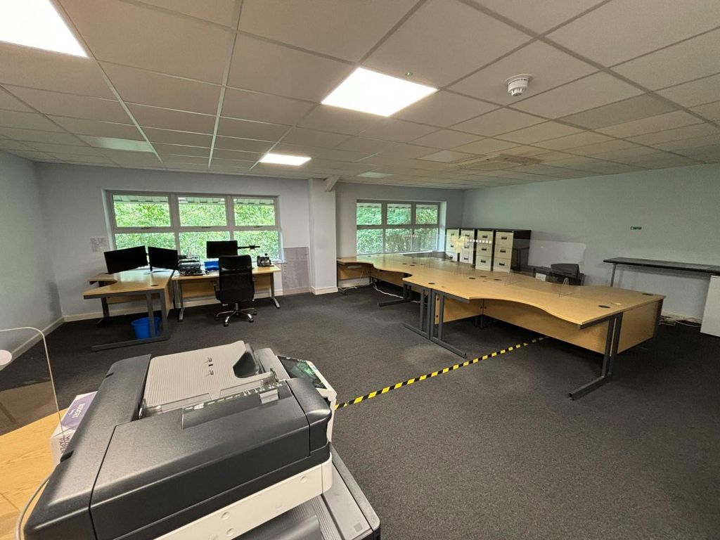 Property photo 3 of 7 Img_2896 Large.Jpg