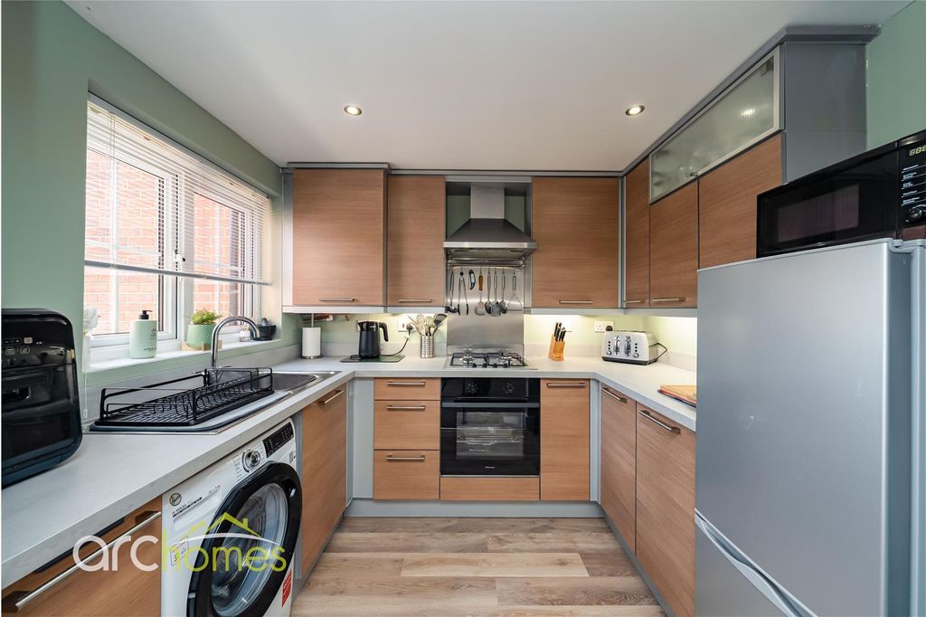 Property photo 3 of 14 Brentwood-11.Jpg