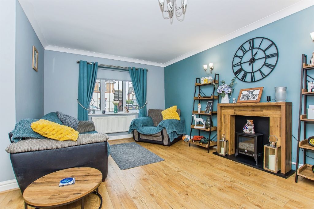 Property photo 3 of 18