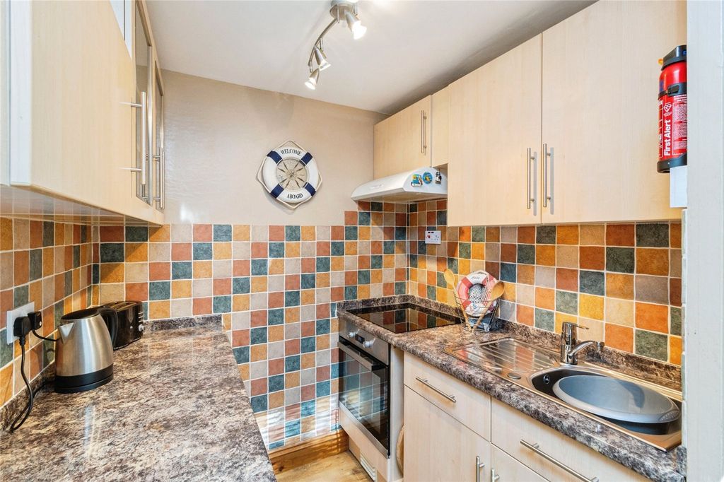 Property photo 3 of 20 Picture No. 04