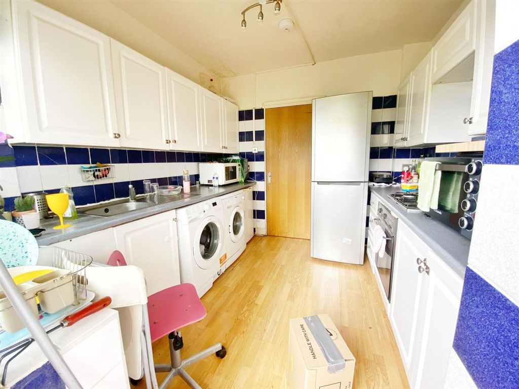 Property photo 2 of 8 1.Jpg