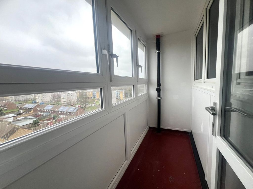 Property photo 3 of 6 Picture No. 06