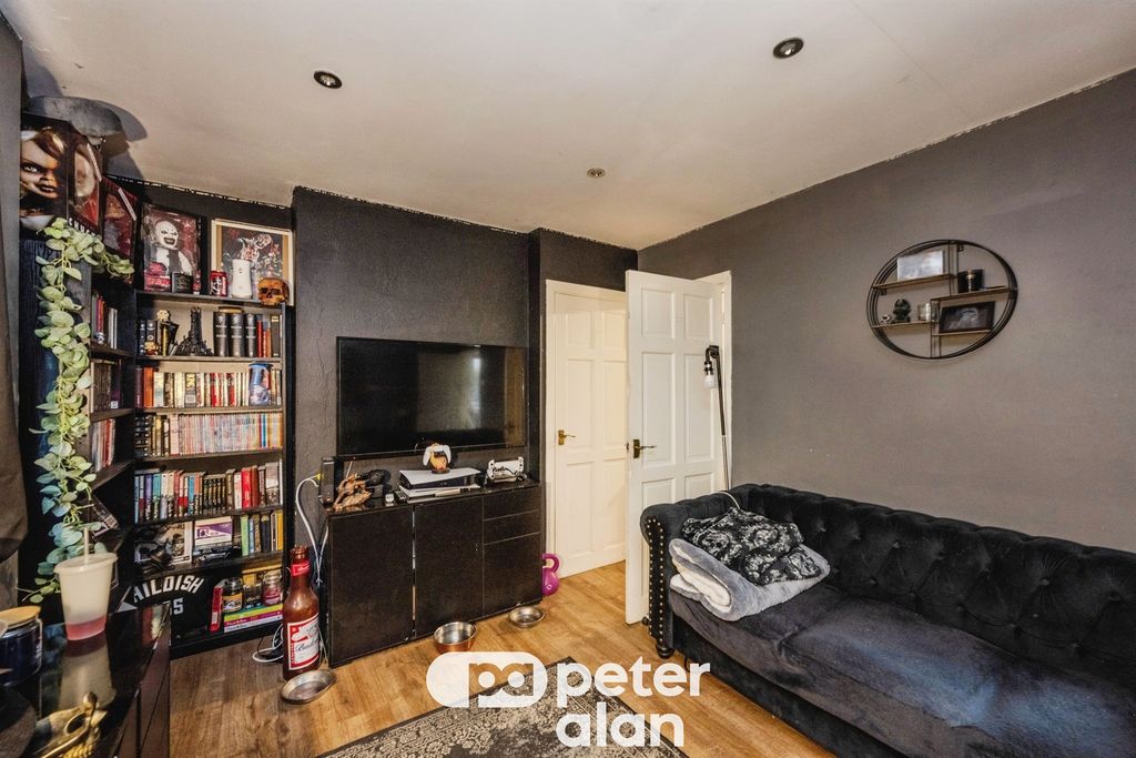 Property photo 3 of 30