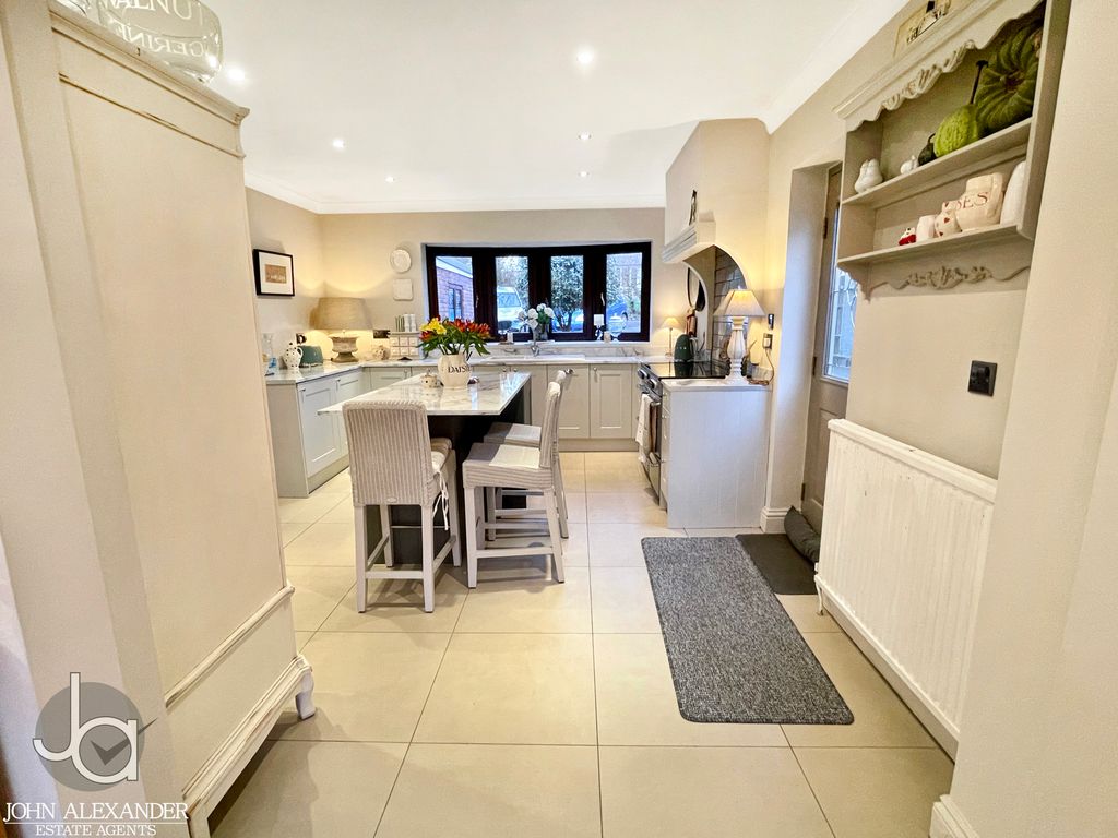 Property photo 3 of 26 20260213_153538520_0.5