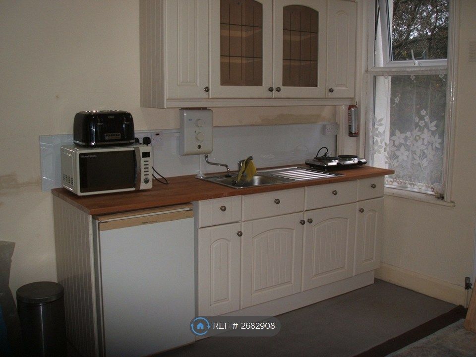 Property photo 1 of 2