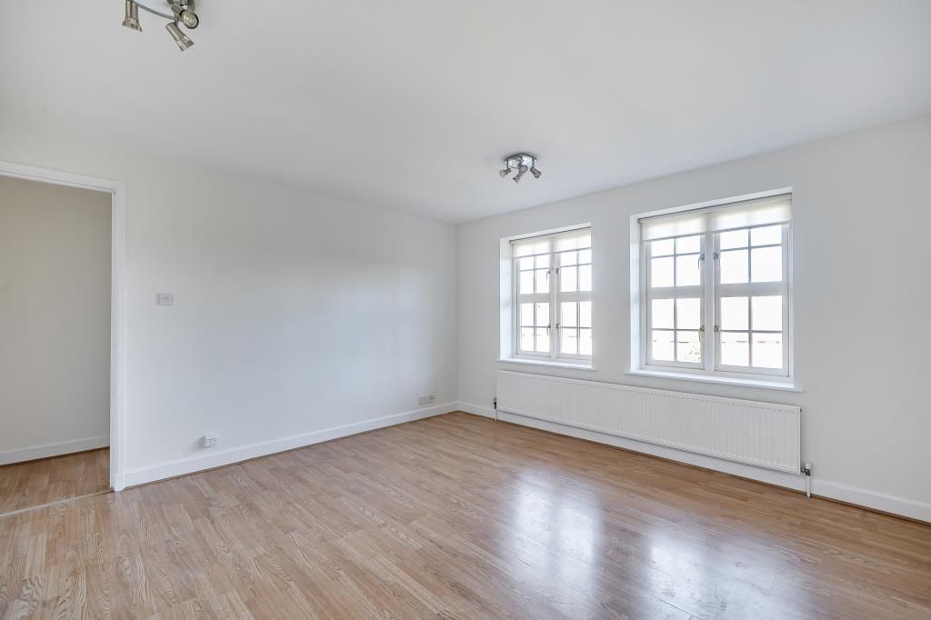 Property photo 3 of 15 Internal View